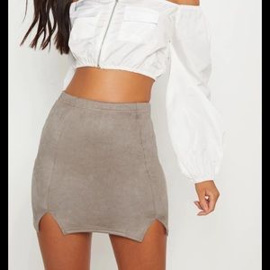 NEW PrettyLittleThing Suede Mini Skirt Front Slits